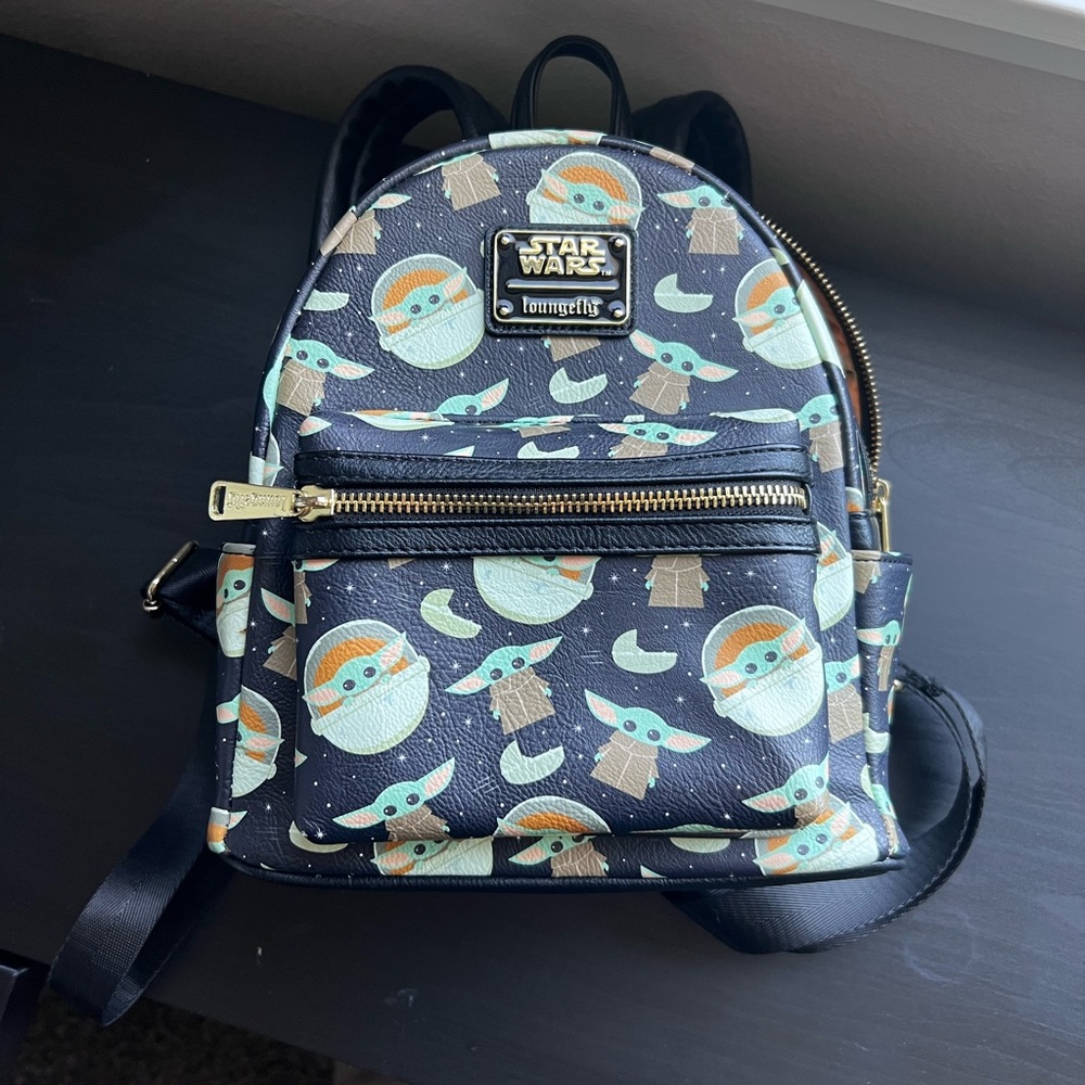 Disney Star Wars Grogu Mandalorian Baby Yoda Loungefly Backpack